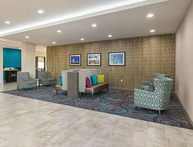 La Quinta Inn & Suites by Wyndham Dallas - Wylie hotel detail image 3