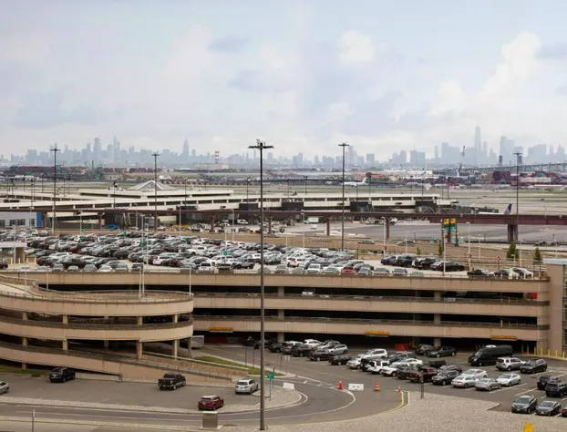 Newark Liberty International Airport Marriott hotel detail image 1