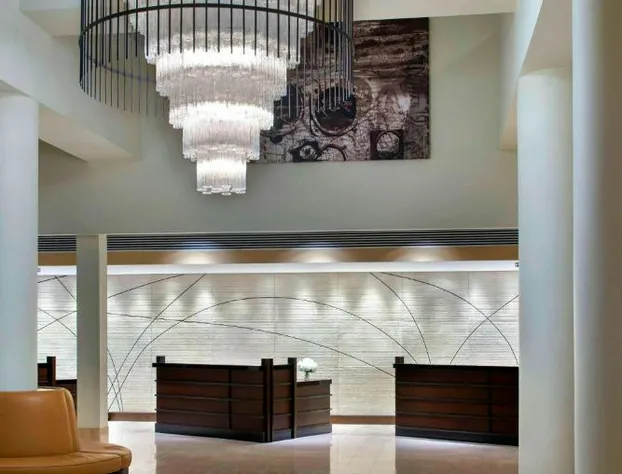 Newark Liberty International Airport Marriott hotel detail image 3