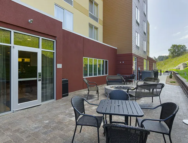 Fairfield Inn & Suites by Marriott Abingdon hotel detail image 3