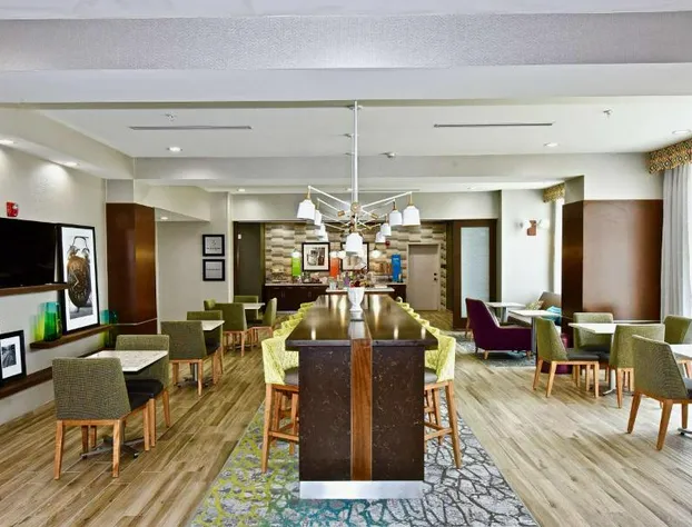 Hampton Inn Kirksville hotel detail image 3
