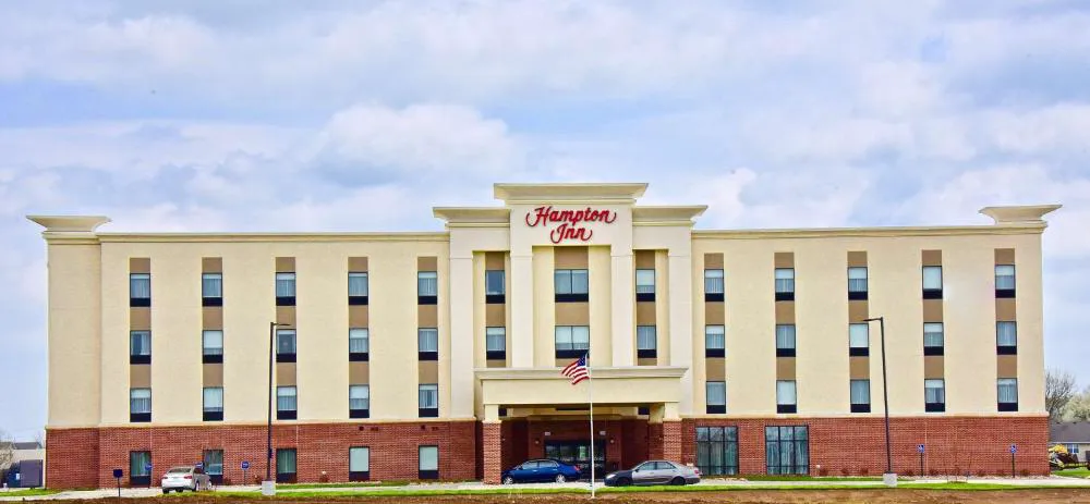 Hampton Inn Kirksville hotel hero