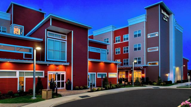 Residence Inn by Marriott New York Long Island East End hotel detail image 1