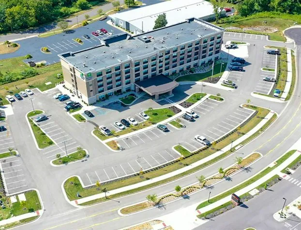 Holiday Inn Express and Suites-Elizabethtown North by IHG hotel detail image 3