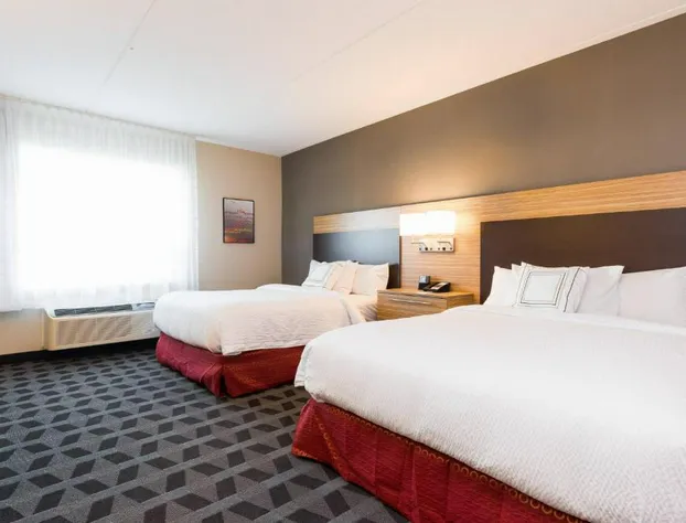 TownePlace Suites by Marriott Edmonton South hotel detail image 2