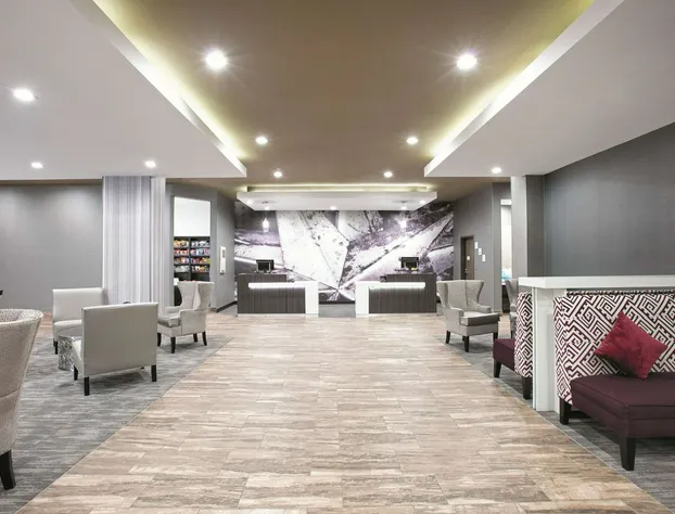 La Quinta Inn & Suites by Wyndham Amarillo Airport hotel detail image 4