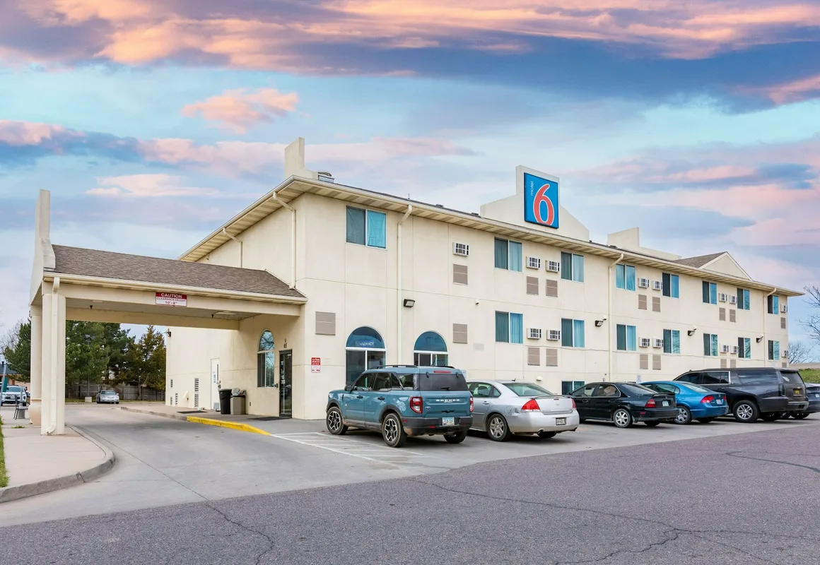 Motel 6 Fort Lupton, CO hotel hero