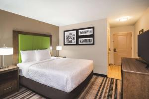 La Quinta Inn & Suites by Wyndham Brooklyn Central hotel detail image 1