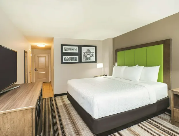 La Quinta Inn & Suites by Wyndham Brooklyn Central hotel detail image 3