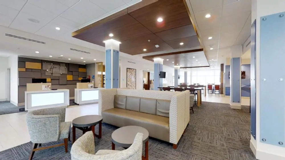 Holiday Inn Express & Suites Chalmette - New Orleans S by IHG hotel hero
