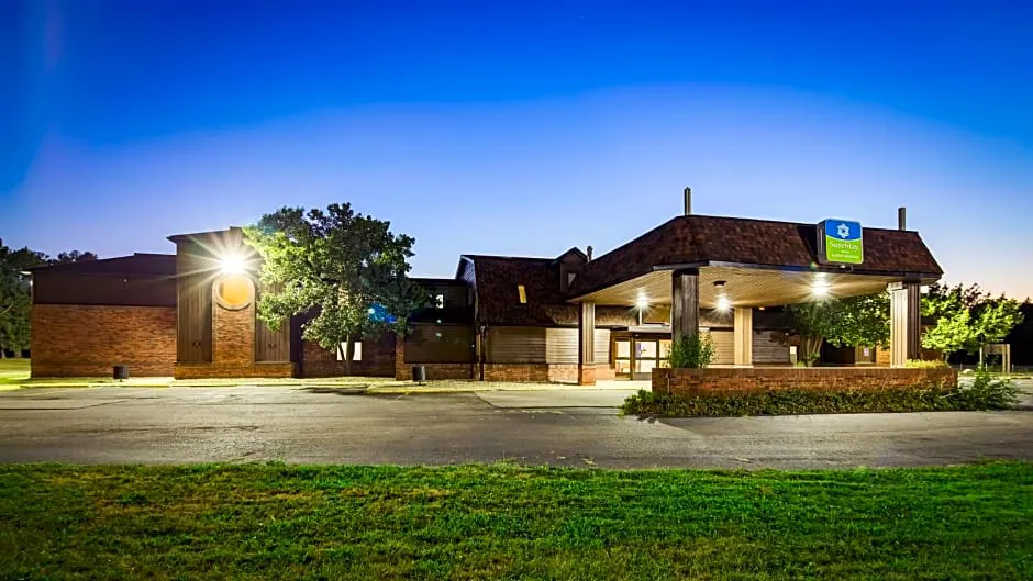 SureStay Hotel by Best Western New Buffalo hotel hero