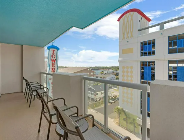 Club Wyndham Towers on the Grove hotel detail image 4