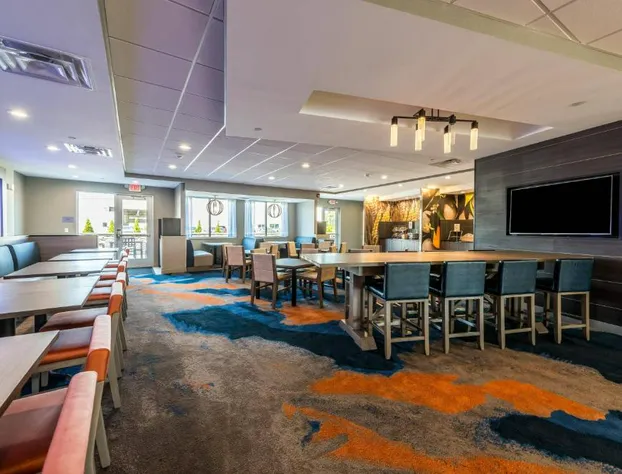 Fairfield Inn & Suites by Marriott St. Joseph Stevensville hotel detail image 3