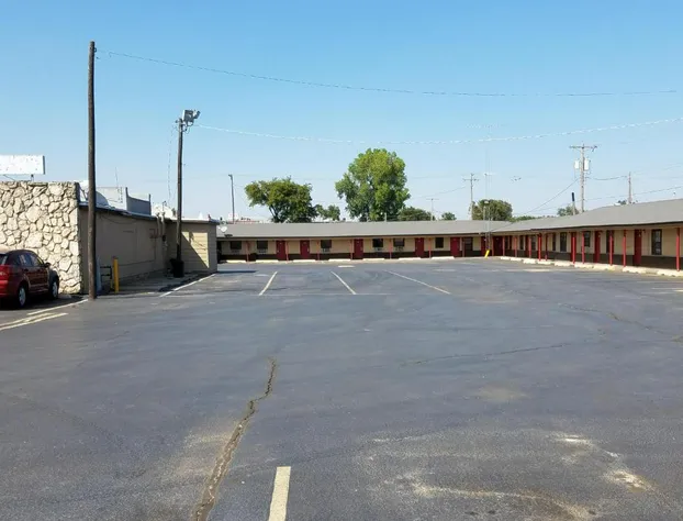 Budget Inn hotel detail image 4