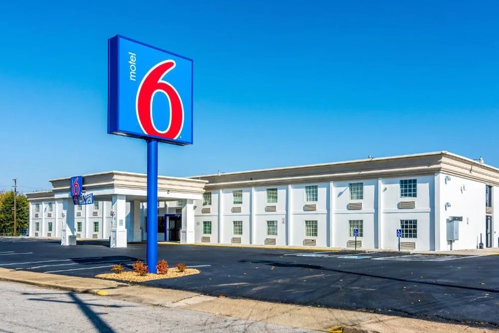 Motel 6 Petersburg, VA - Fort Lee hotel hero