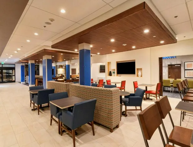 Holiday Inn Express & Suites Dodge City by IHG hotel detail image 3