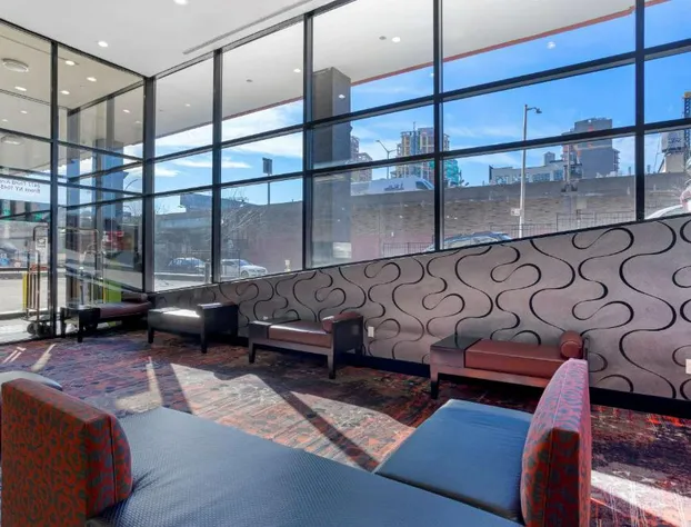 Comfort Inn & Suites near Stadium hotel detail image 3