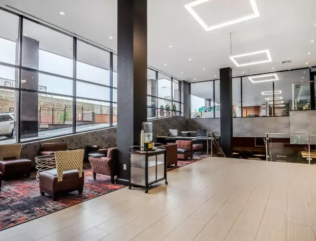 Comfort Inn & Suites near Stadium hotel detail image 3