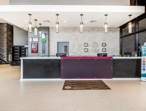 Comfort Inn & Suites near Stadium hotel detail image 4