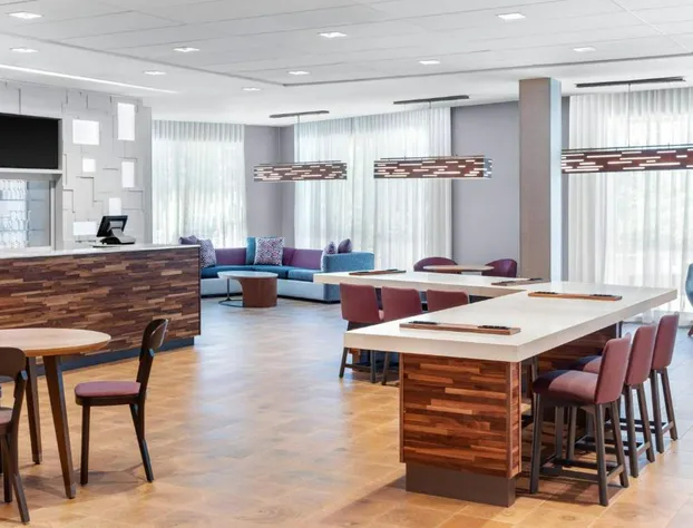 Courtyard by Marriott Wayne Fairfield hotel detail image 4