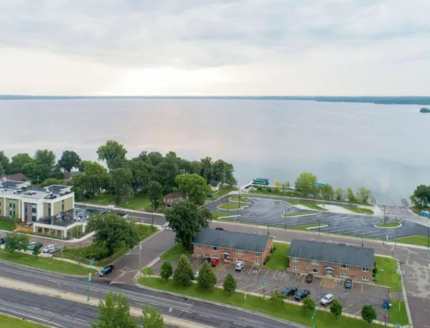 Hampton Inn Spicer Green Lake hotel detail image 3