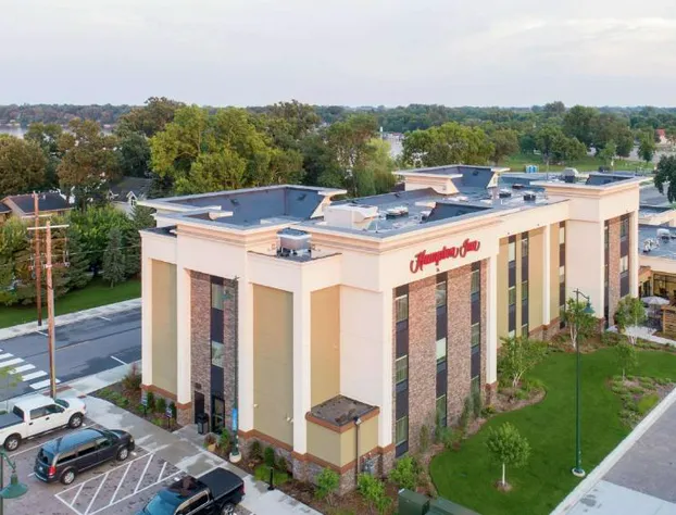 Hampton Inn Spicer Green Lake hotel detail image 2