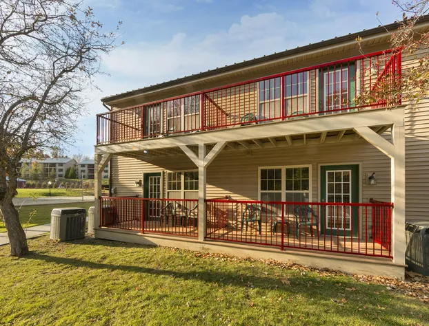 Holiday Inn Club Vacations Oak n’ Spruce Resort in the Berkshires by IHG hotel detail image 4