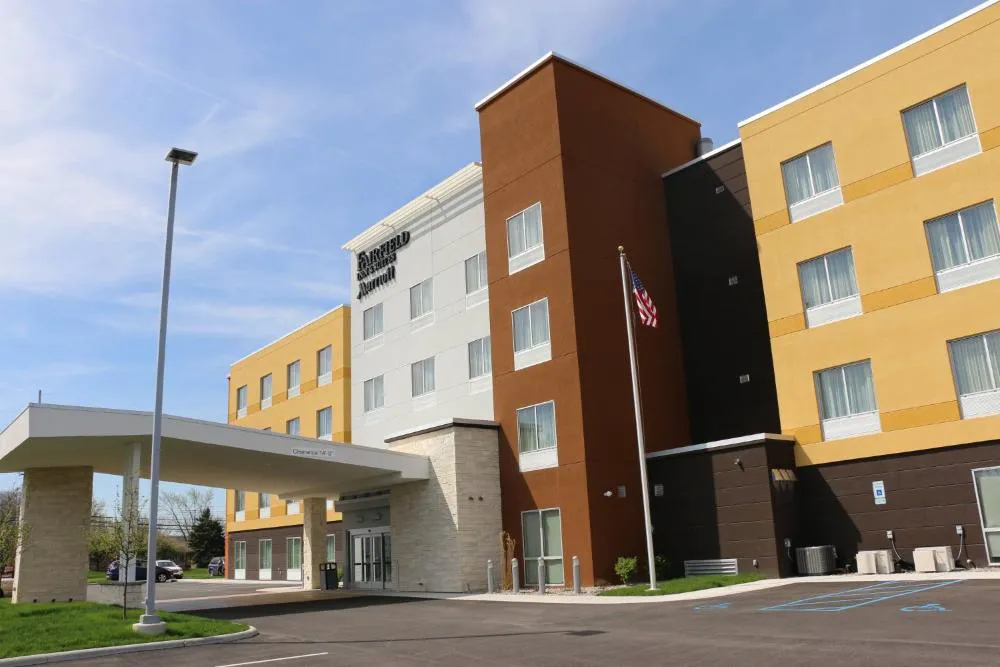 Fairfield Inn & Suites by Marriott Bowling Green hotel hero