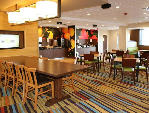Fairfield Inn & Suites by Marriott Bowling Green hotel detail image 1