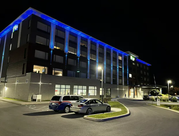 Holiday Inn Express & Suites - Gatineau - Ottawa by IHG hotel detail image 2