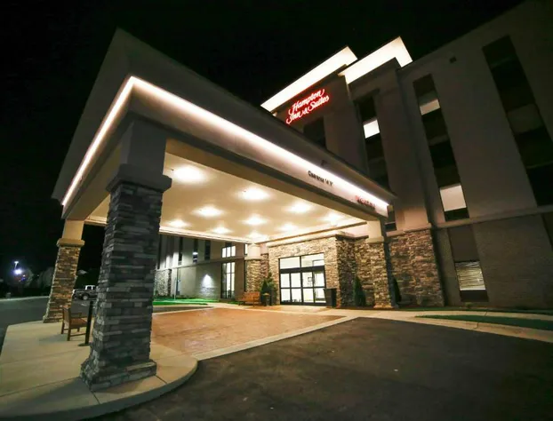 Hampton Inn & Suites Forest City hotel detail image 1