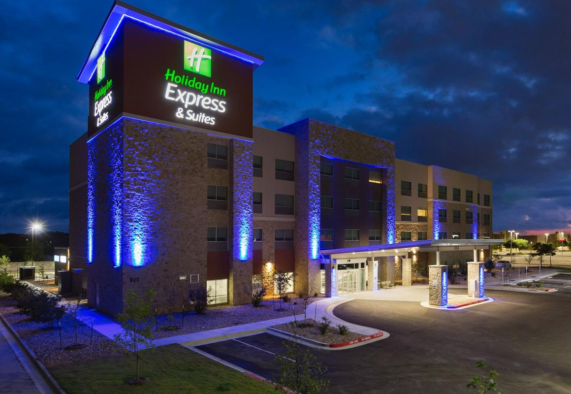 Holiday Inn Express and Suites San Marcos South by IHG hotel hero