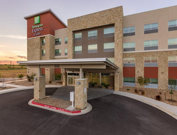 Holiday Inn Express and Suites San Marcos South by IHG hotel detail image 1