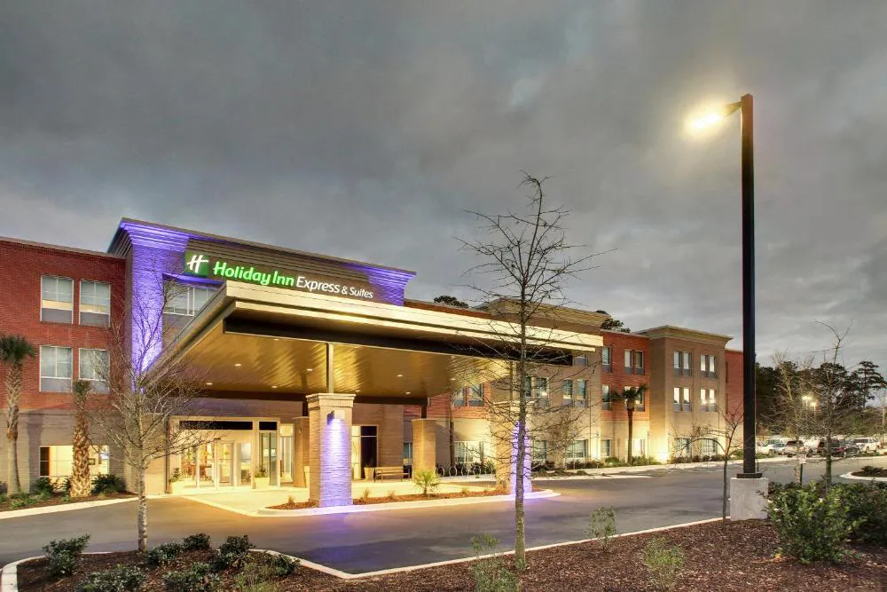 Holiday Inn Express & Suites Summerville by IHG hotel hero