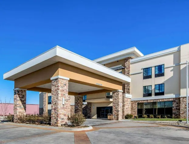 La Quinta Inn & Suites by Wyndham Pampa hotel detail image 3