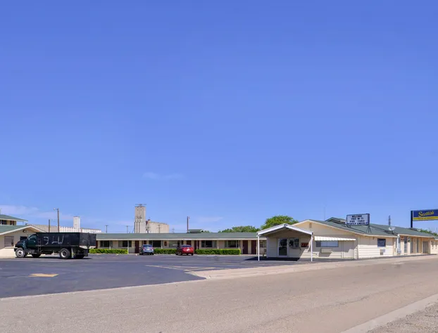 Scottish Inns & Suites hotel detail image 3