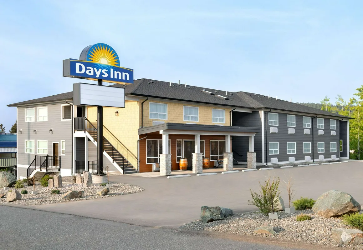 Days Inn by Wyndham 100 Mile House hotel hero