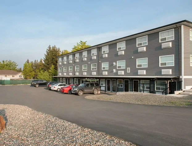 Days Inn by Wyndham 100 Mile House hotel detail image 1