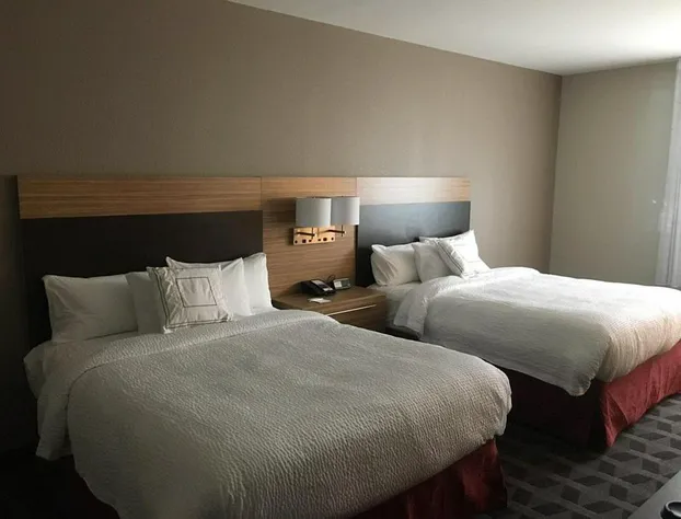 TownePlace Suites Charleston Mt. Pleasant hotel detail image 4