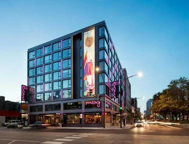 Moxy Chicago Downtown hotel detail image 2
