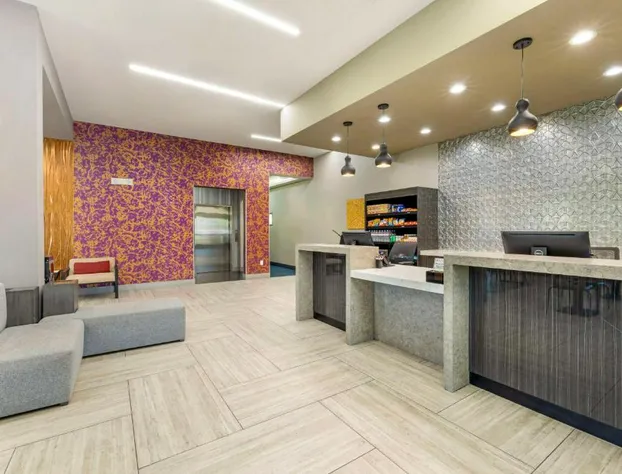 Best Western Plus Temecula Wine Country Hotel &Suites hotel detail image 2