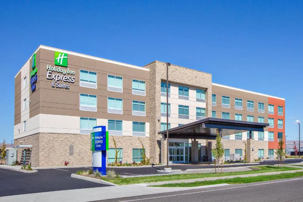 Holiday Inn Express and Suites Union Gap- Yakima Area by IHG hotel hero