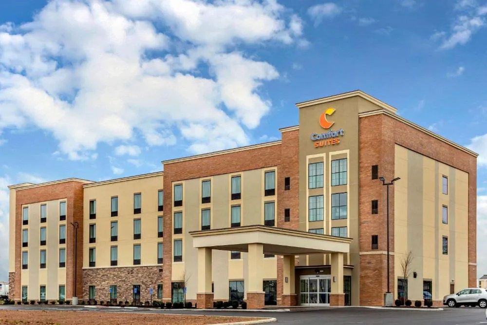 Comfort Suites Bowling Green Southeast hotel hero