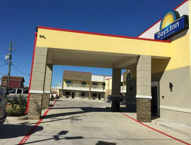 Days Inn by Wyndham Freeport hotel detail image 1