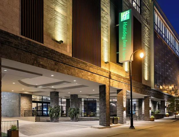 Holiday Inn & Suites Nashville Downtown - Broadway by IHG hotel detail image 2