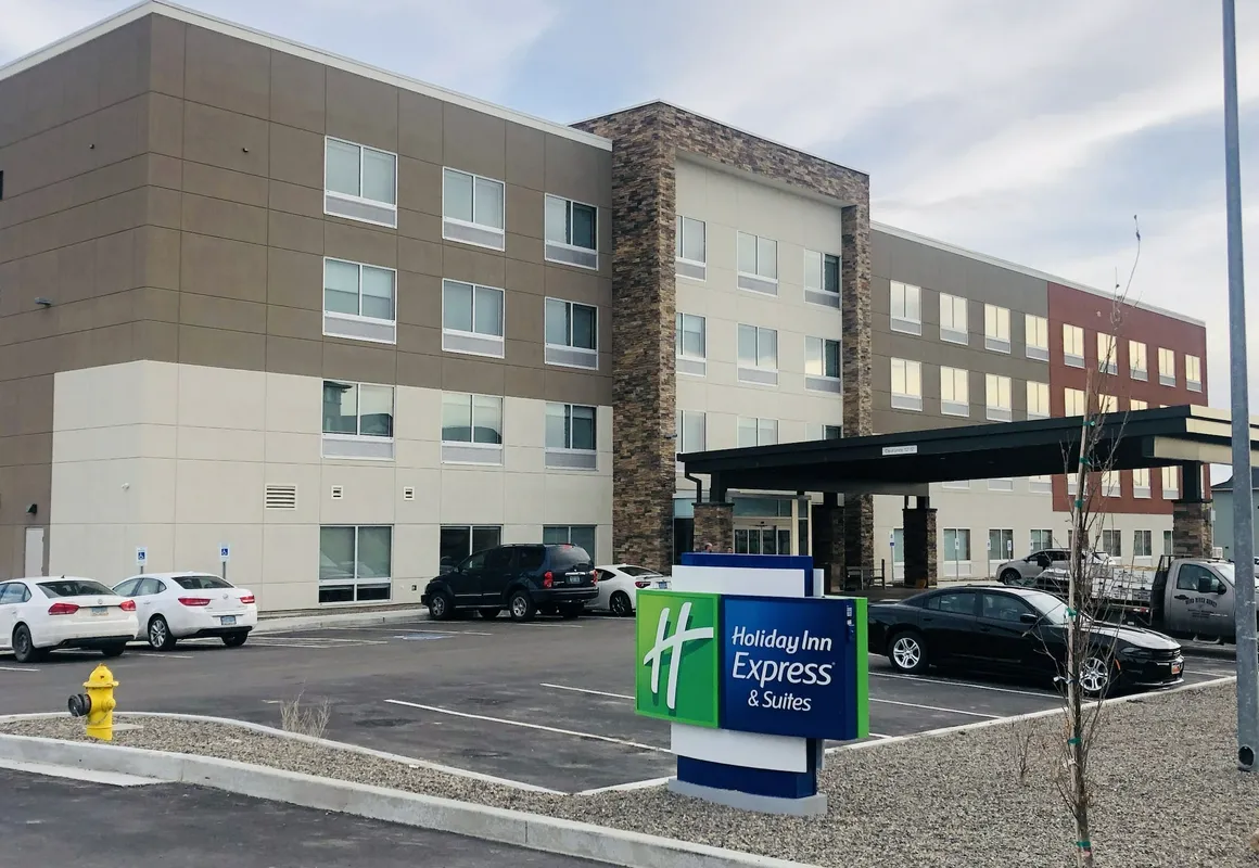 Holiday Inn Express & Suites Elko by IHG hotel hero