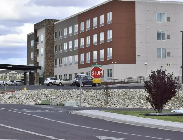 Holiday Inn Express & Suites Elko by IHG hotel detail image 2