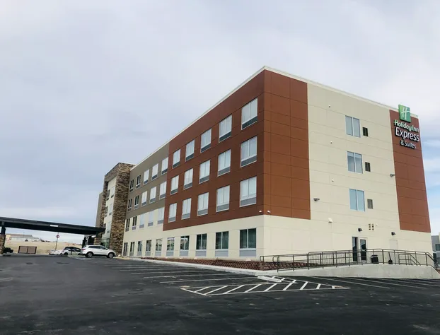 Holiday Inn Express & Suites Elko by IHG hotel detail image 4