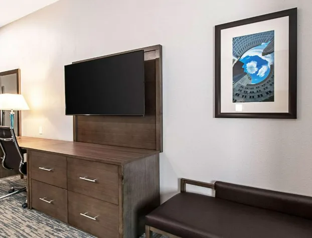 Comfort Suites Grove City - Columbus South hotel detail image 4