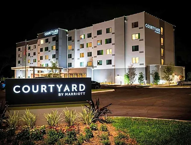 Courtyard by Marriott Tampa Northwest/Veterans Expressway hotel detail image 2